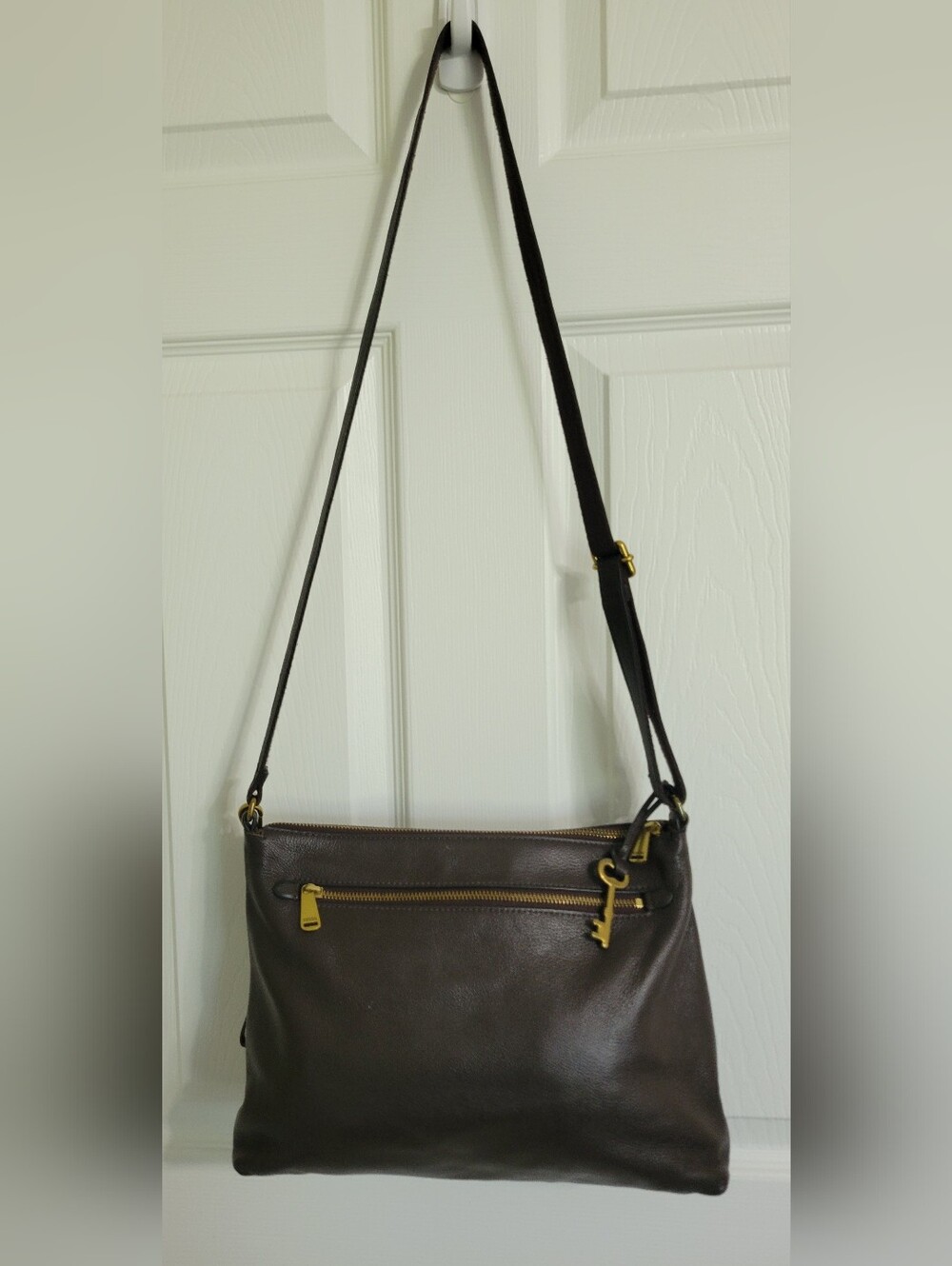 Fossil Leather Colorblock Crossbody Bag Black, Brown & Cream & Metal Key Charm - Picture 7 of 12